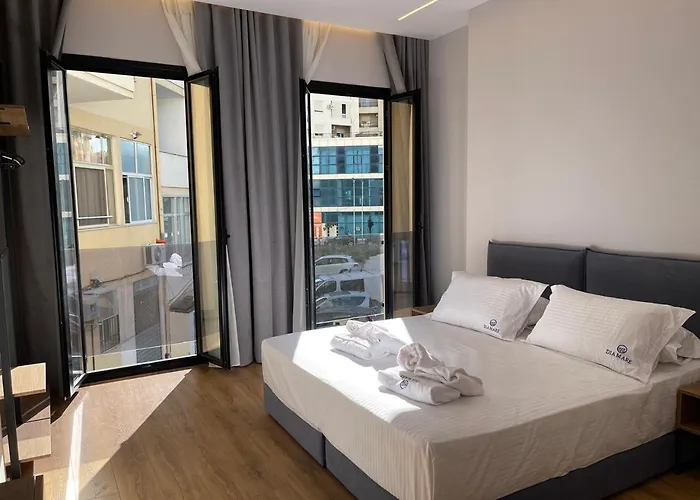 Dia Mare Deluxe Aparthotel