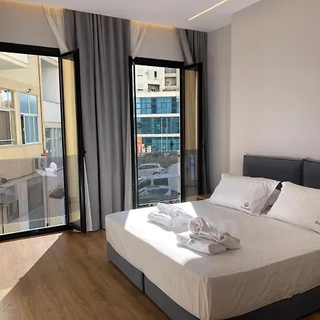 Dia Mare Deluxe מלון דירות